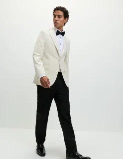 Tailored Fit Velvet Blazer