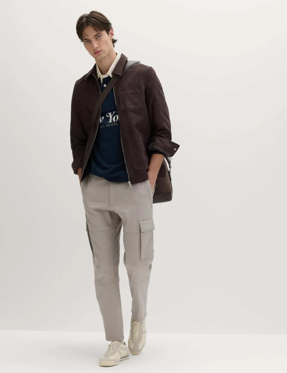 Tapered Fit Stretch Cargo Trousers