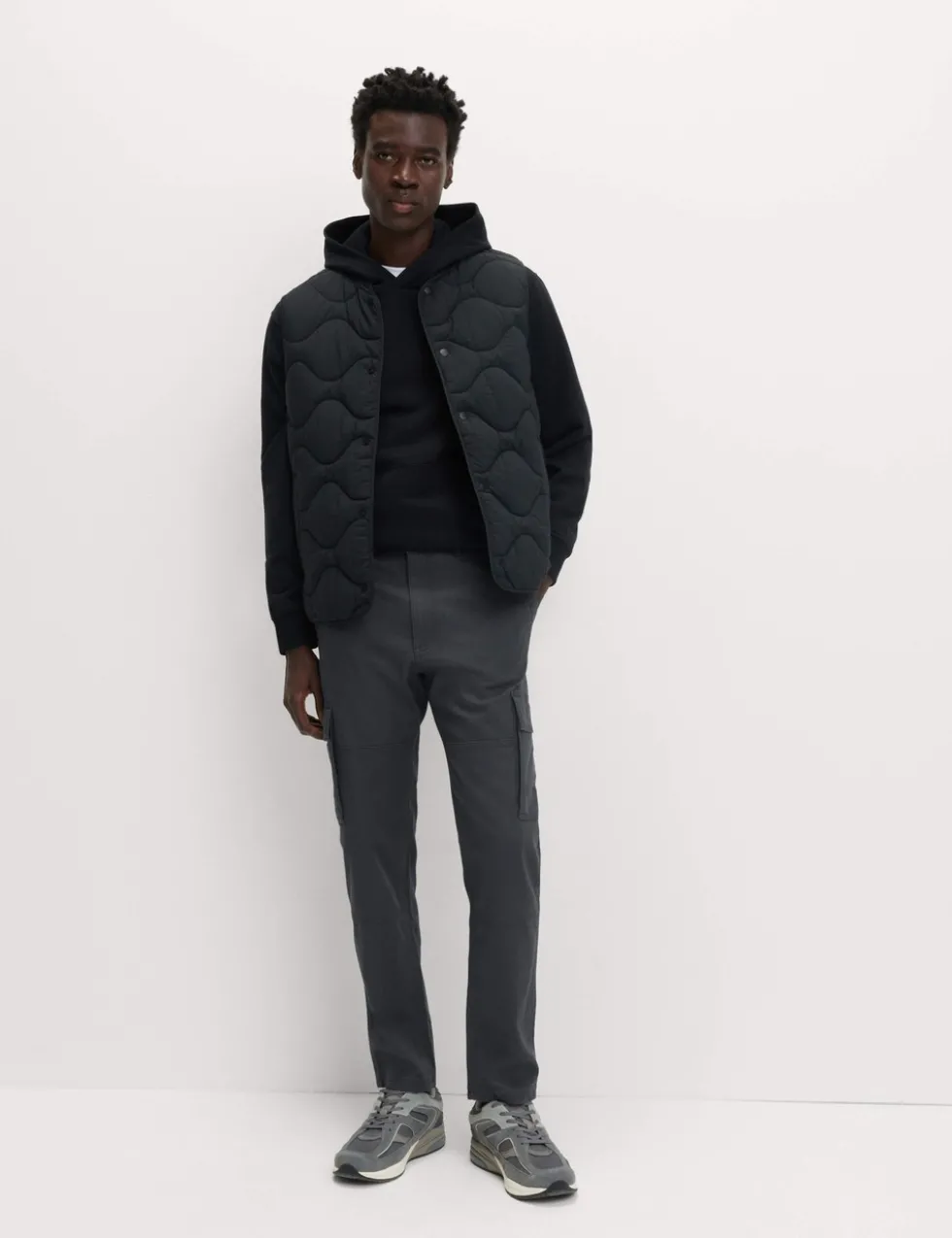 Tapered Fit Stretch Cargo Trousers