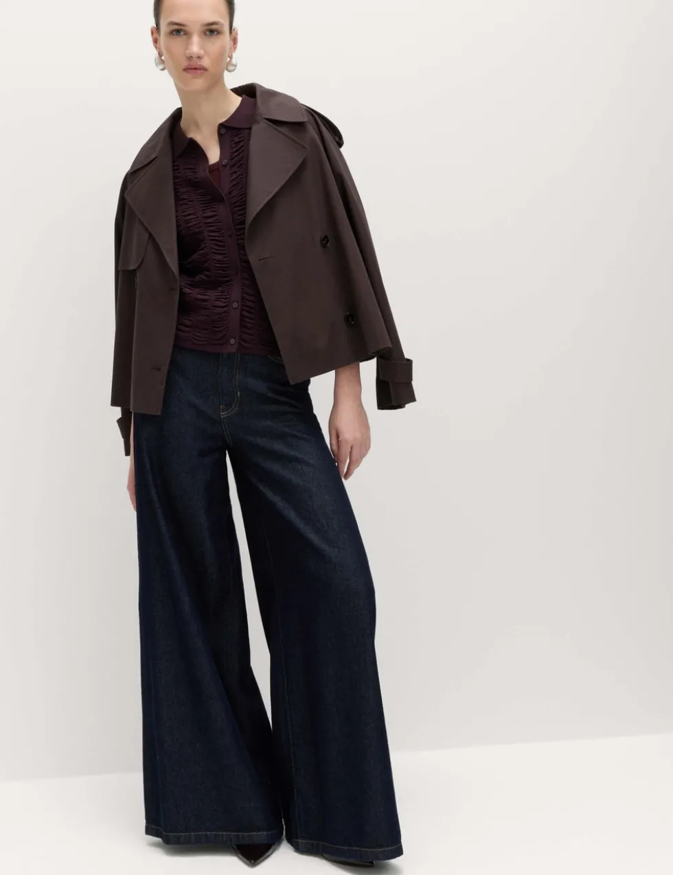 Textured Collared Fitted Cardigan