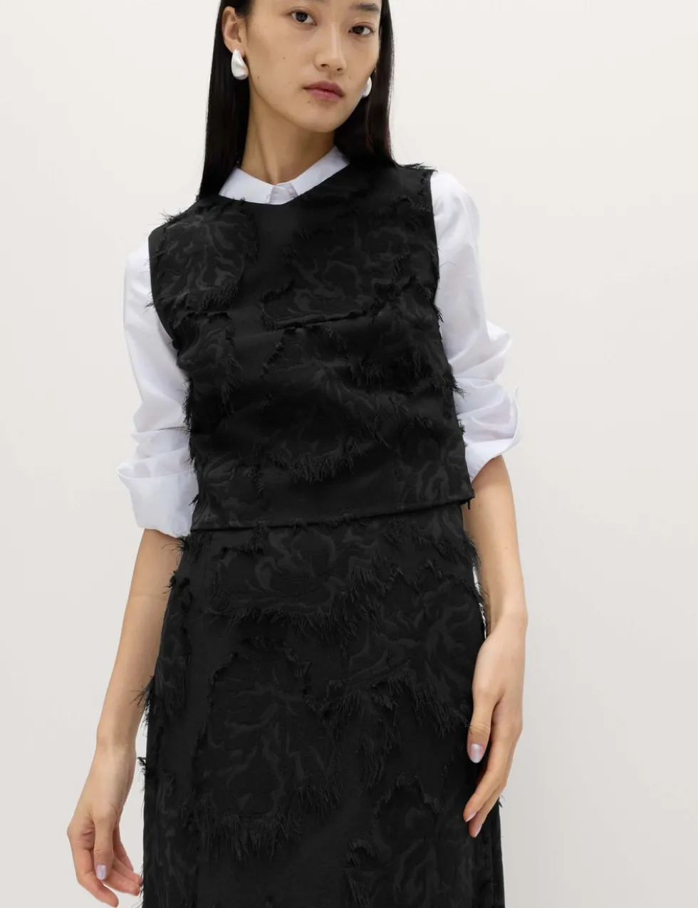 Textured Floral Jacquard Midi Column Skirt
