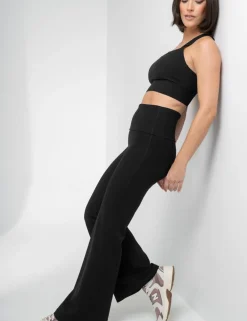 The Buttery Soft Flared Leggings
