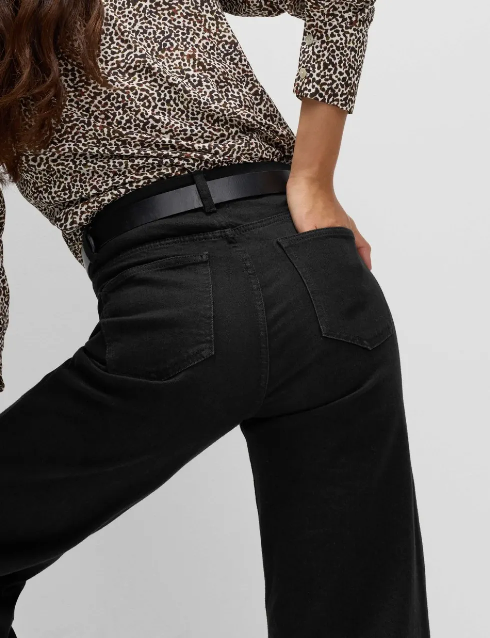 The Wide-Leg Jeans