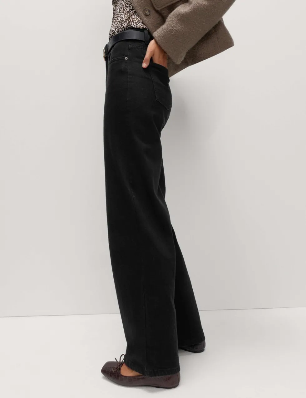 The Wide-Leg Jeans