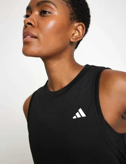 Train Essentials Crew Neck Boxy Vest Top