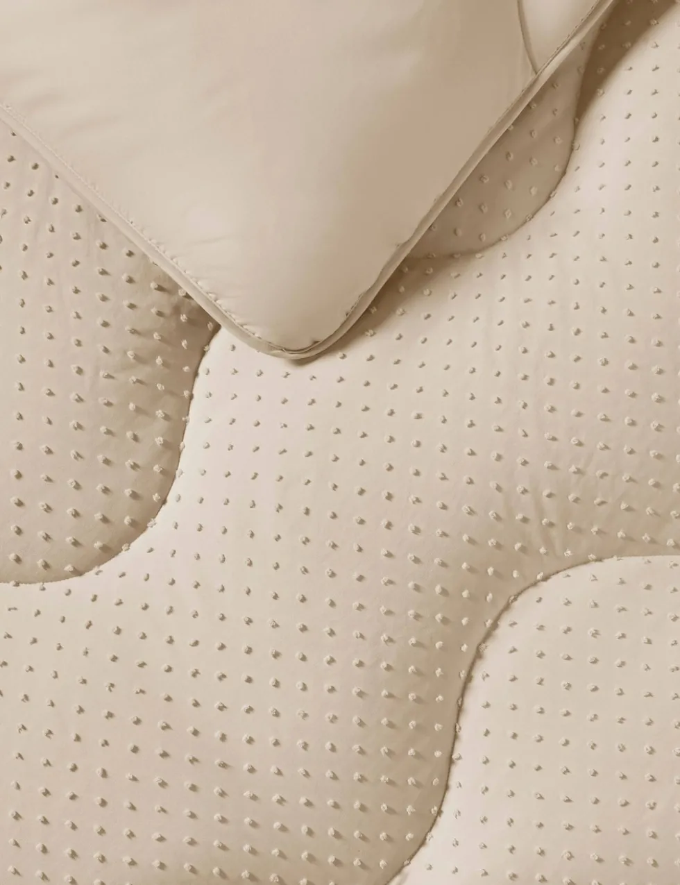 Tufted Dots Coverless Duvet and Pillowcases