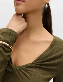 Twist Detail Long Sleeve Top