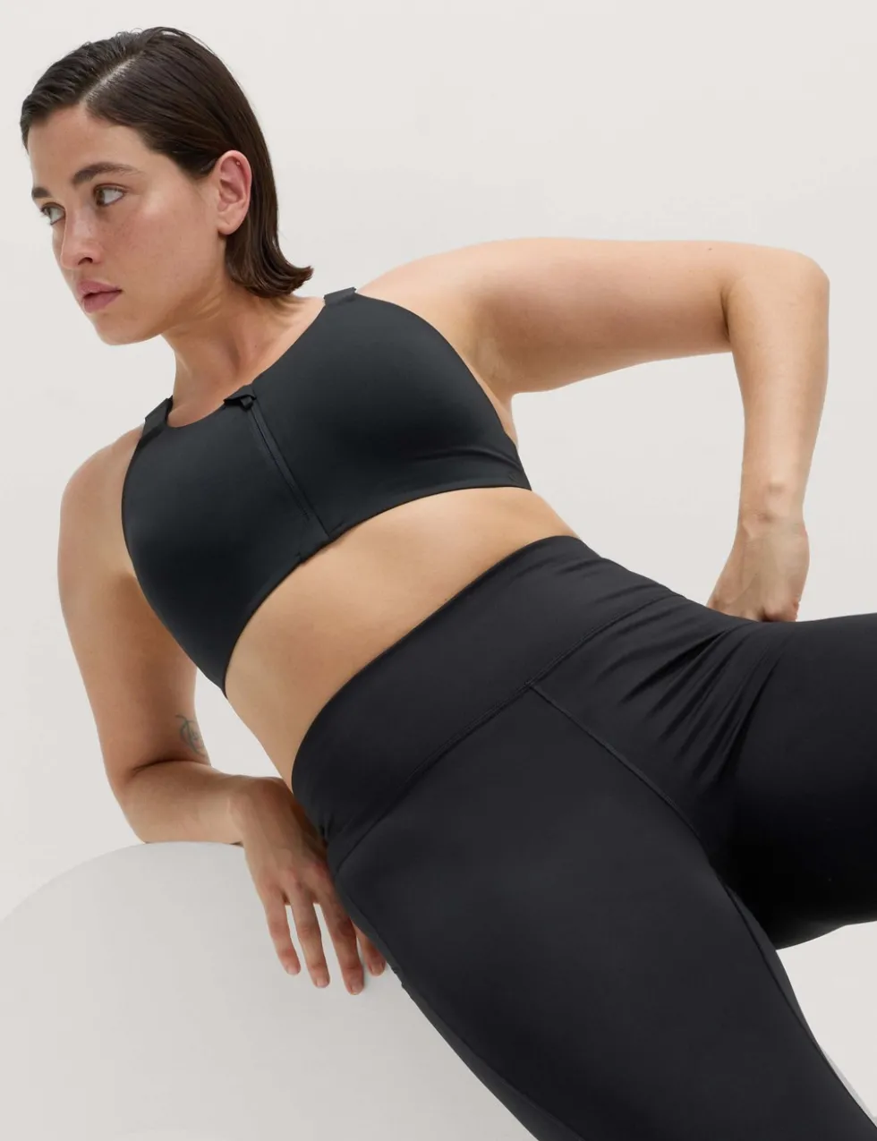 Ultimate Support Zip Up Non Wired Sports Bra (A-GG)