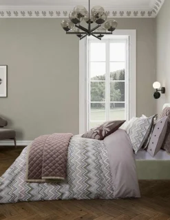 Velvet Claudia Throw