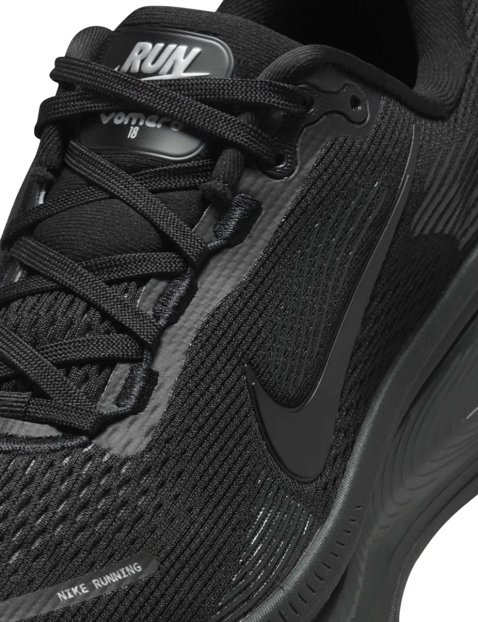 Vomero 18 Trainers