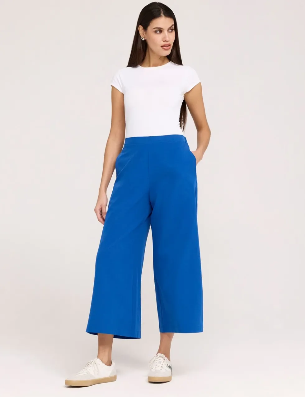 Wide Leg Cropped Trousers