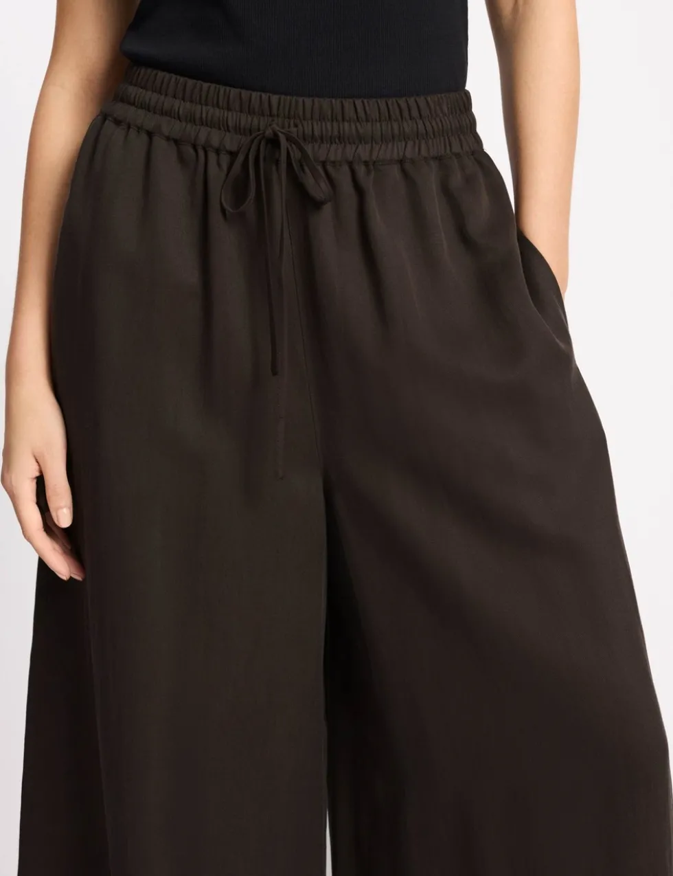 Wide Leg Trousers
