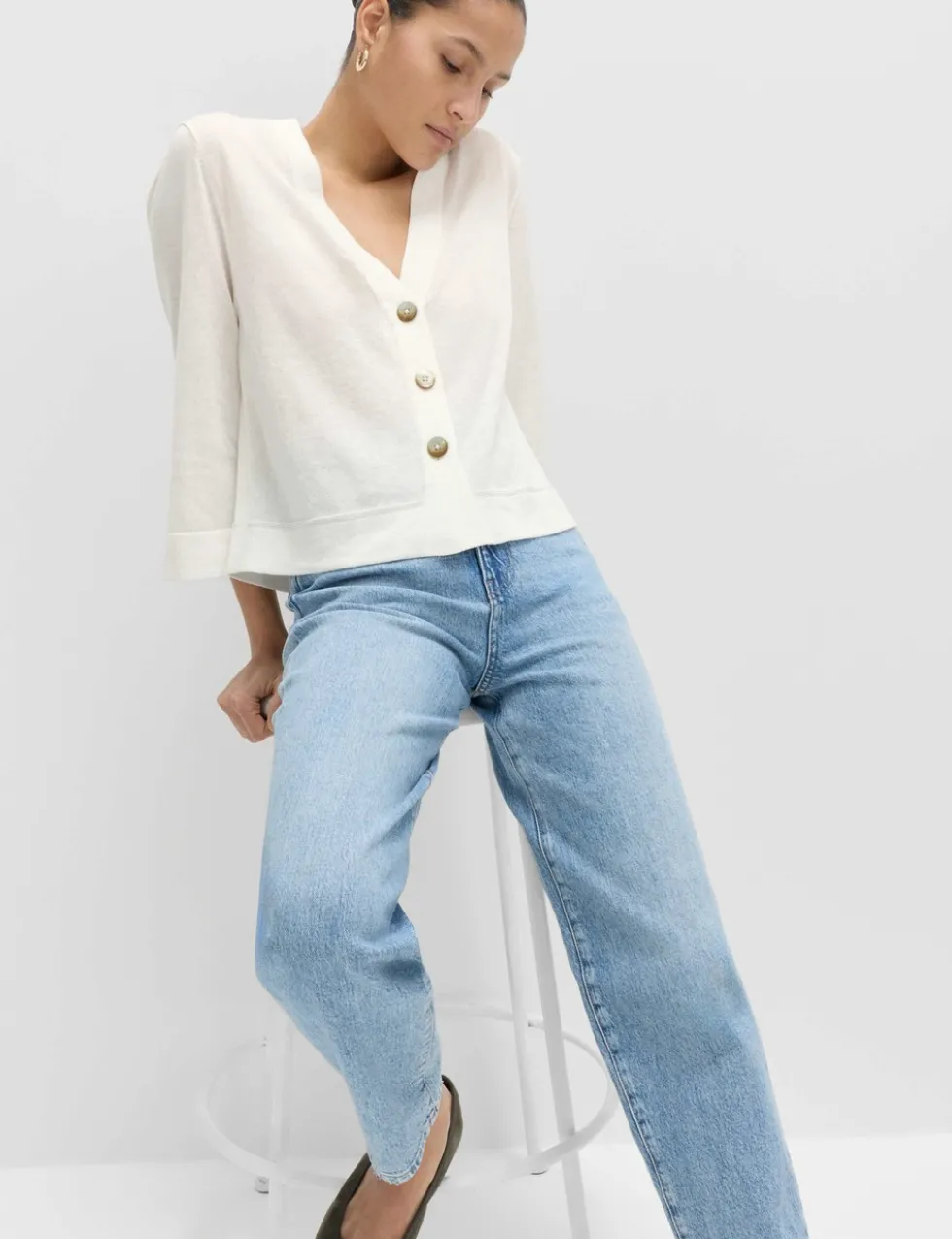 Wide Sleeve Short Length Cardigan