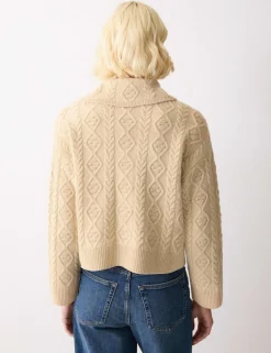 Wool Rich Cable Knit Collared V-Neck Cardigan
