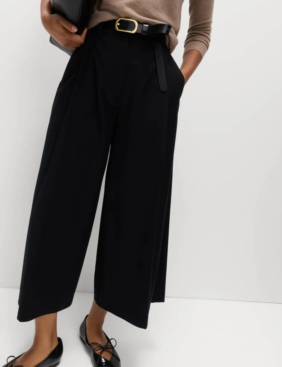 Woven Pleated Wide Leg Culottes