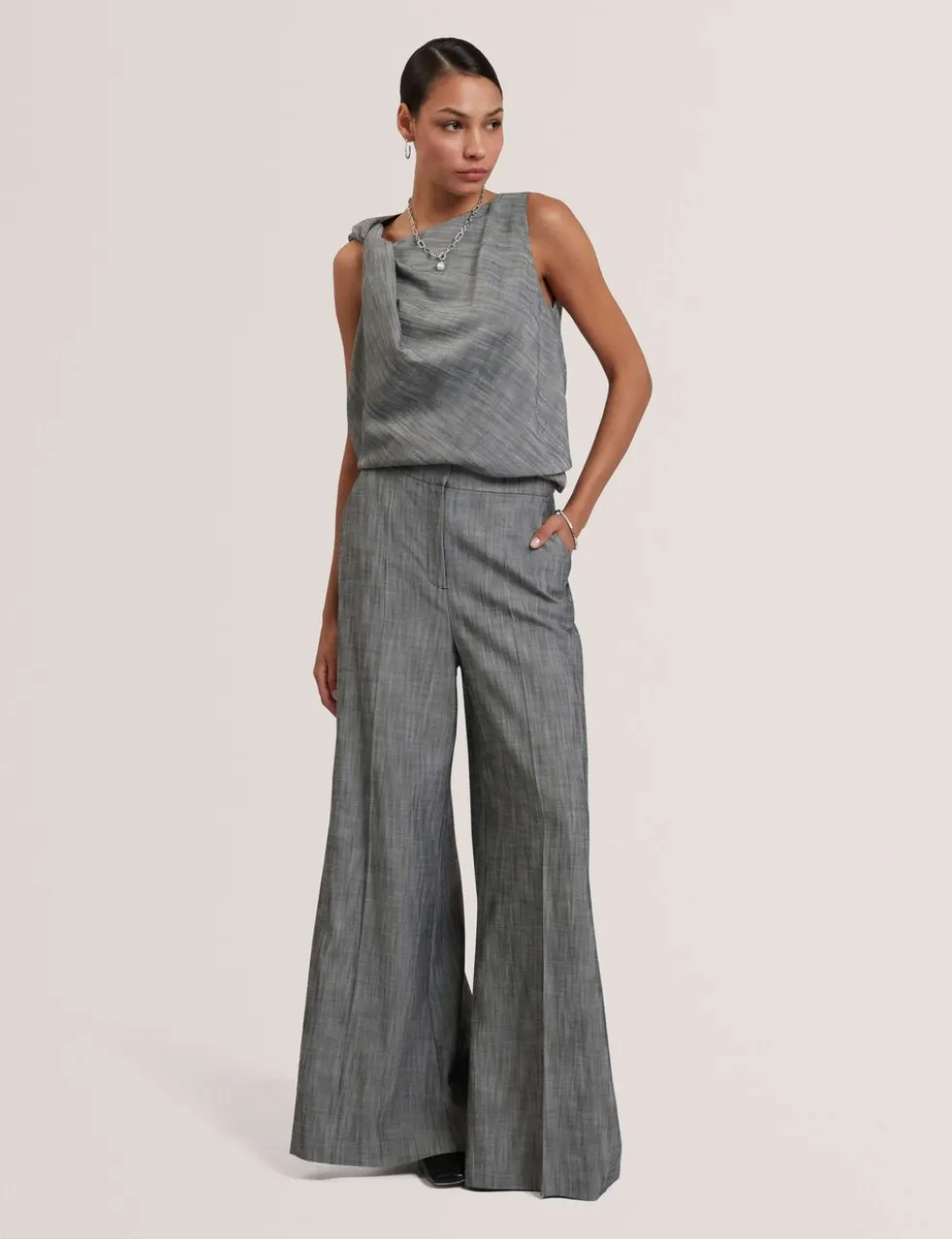 Woven Tailored Wide Leg Trousers